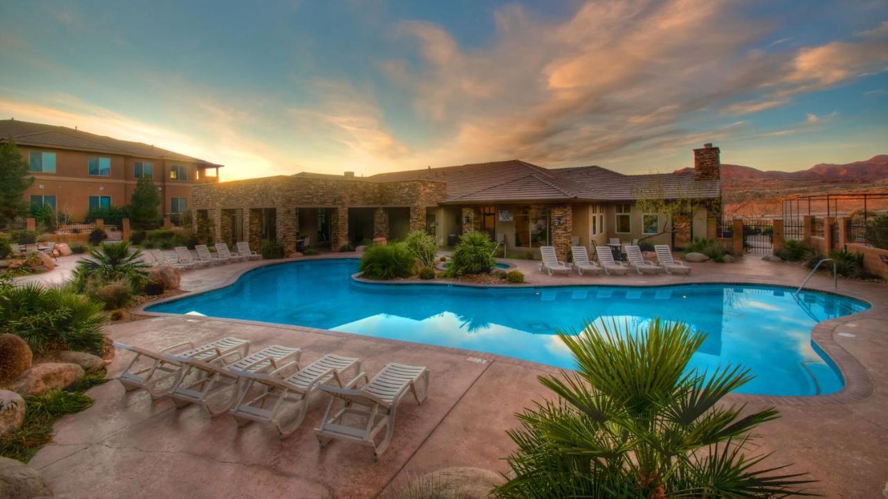 D5-Coral Springs Poolside-Ground Floor 3-Bedroom Hillside View Hurricane Buitenkant foto