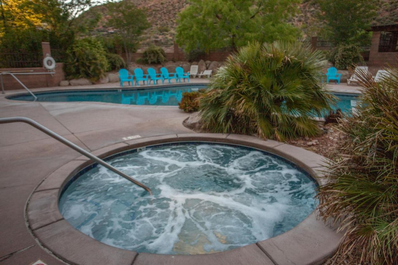 D5-Coral Springs Poolside-Ground Floor 3-Bedroom Hillside View Hurricane Kamer foto
